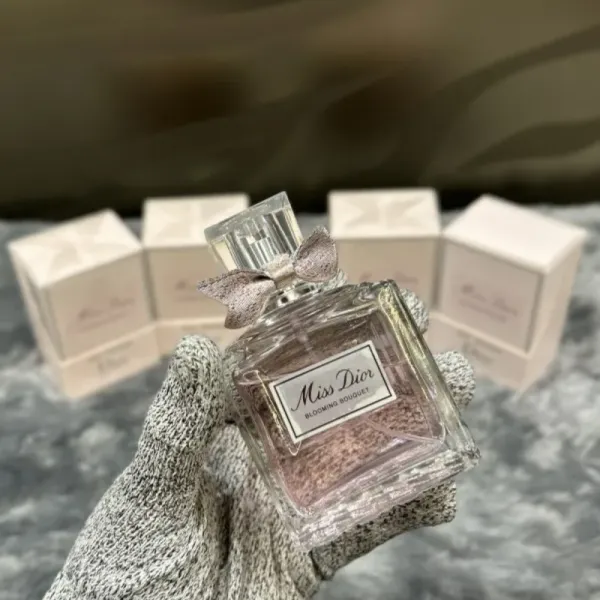 Miss Dior Perfume for Women – image 4