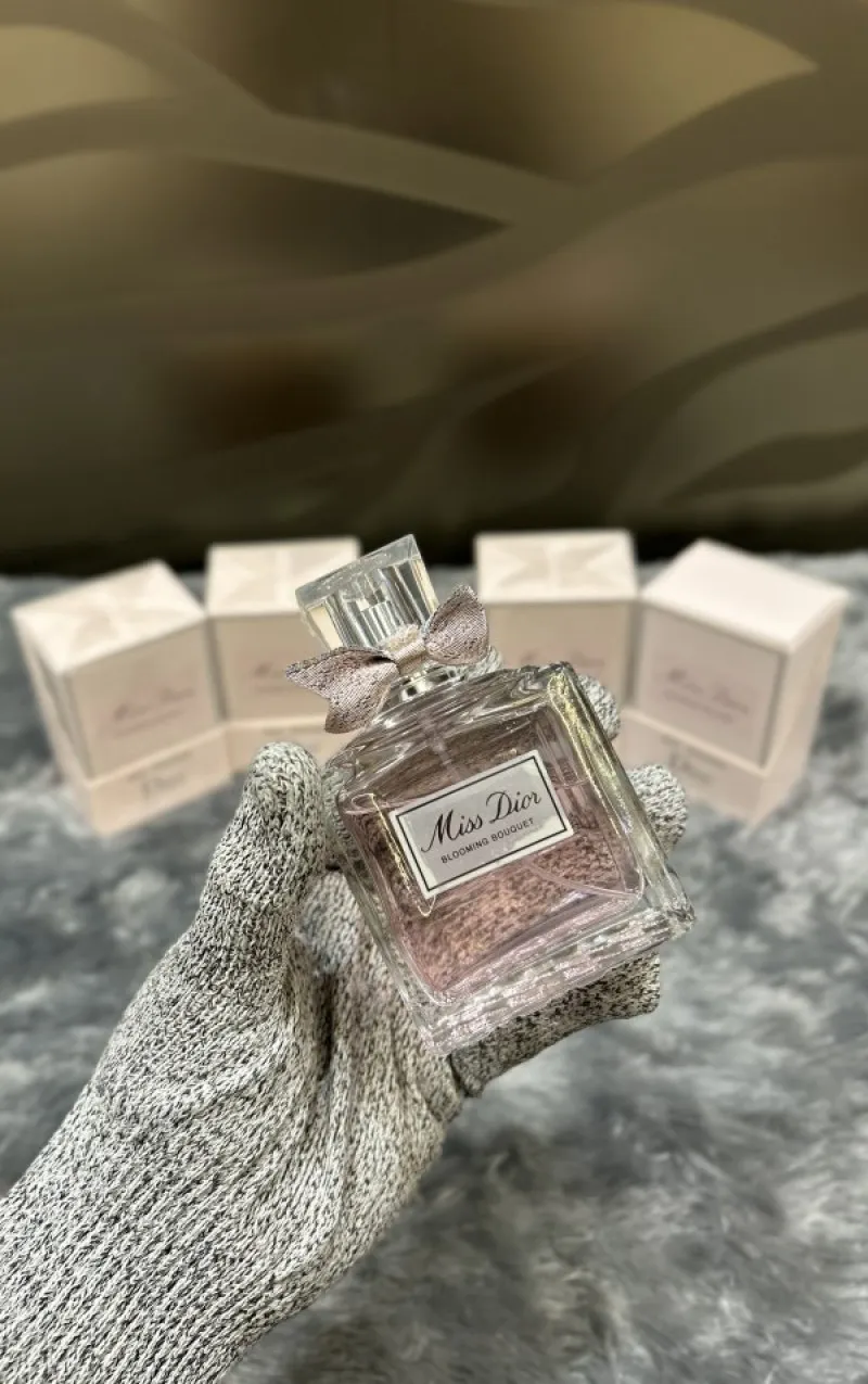 Miss Dior Perfume for Women – image 4