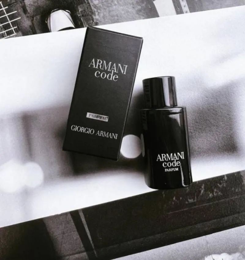 Armani Code Perfume for Men – image 2