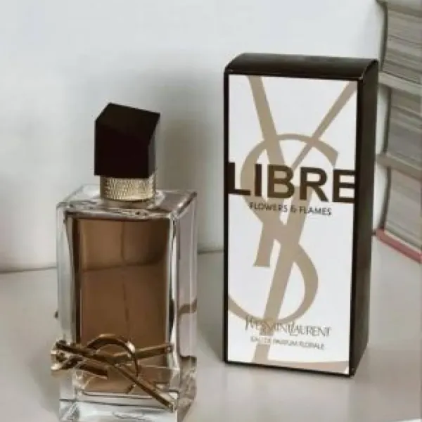Yves Saint Laurent Libre Flowers & Flames EDP Florale for Women 90ml (Premium)